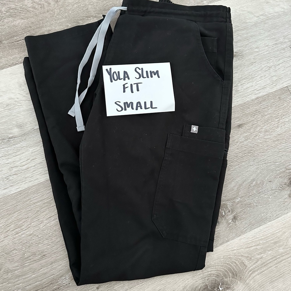 Figs Black Yola Skinny Pant